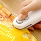 Kleiner 2-in-1 wiederaufladbarer magnetischer Snack-Versiegler Haushalts-Mini-Versiegelungsmaschine